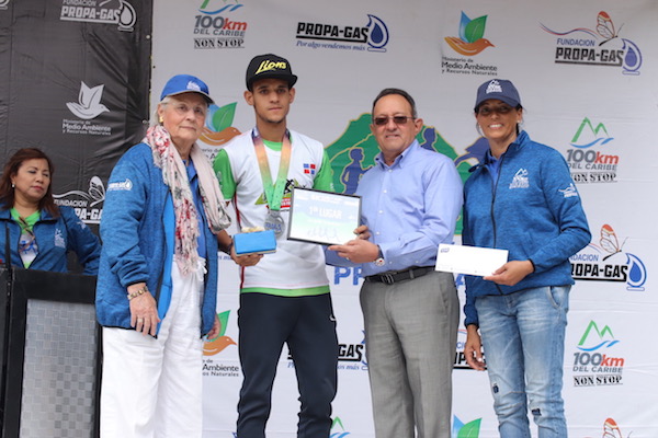 Rosa Bonetti de Santana, Ganador 1er Lugar Masculino 5Km Slaider García, Angel Estevez y Mariluz Viñas